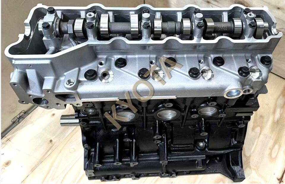 CANTER 511-711 4M40T Turbo Zincirli 04- Motor Komple KYOTA