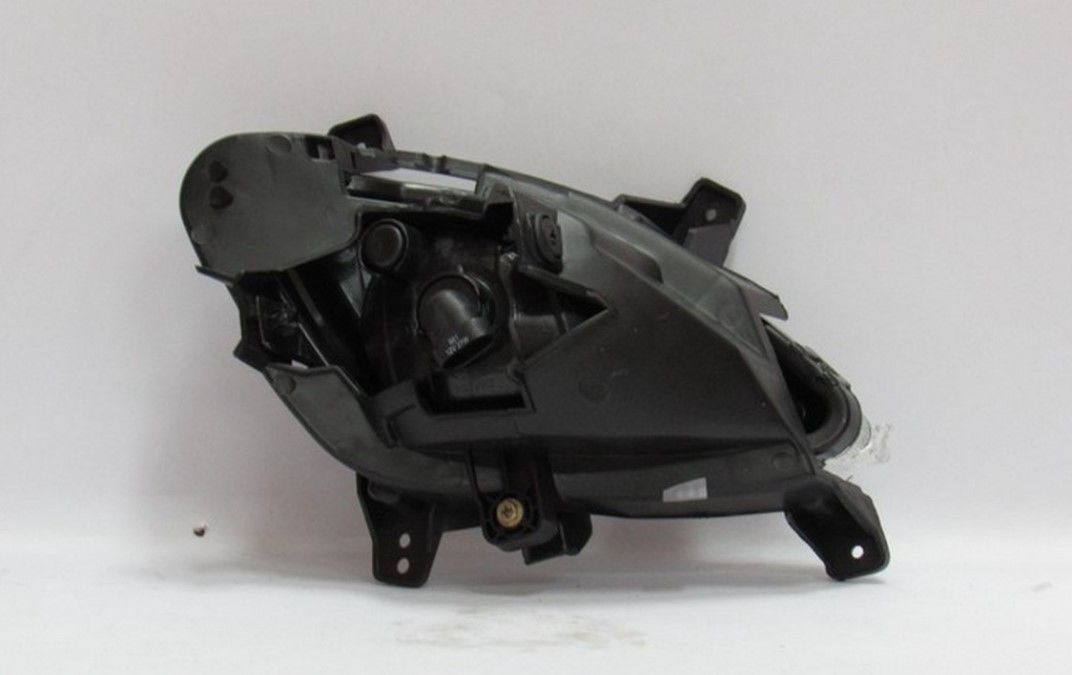 İ10 11- Sis Lambası Sol