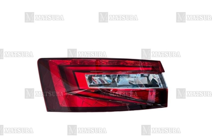 Superb 16-19 Dış LH Stop (Ledli)