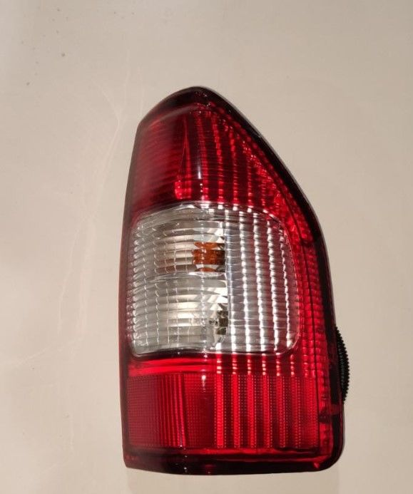 D-MAX STOP 02-05 LH