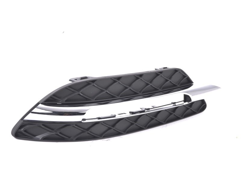 Mercedes Gündüz Far Çerçevesi W204 2012-14 Sol 2048803324