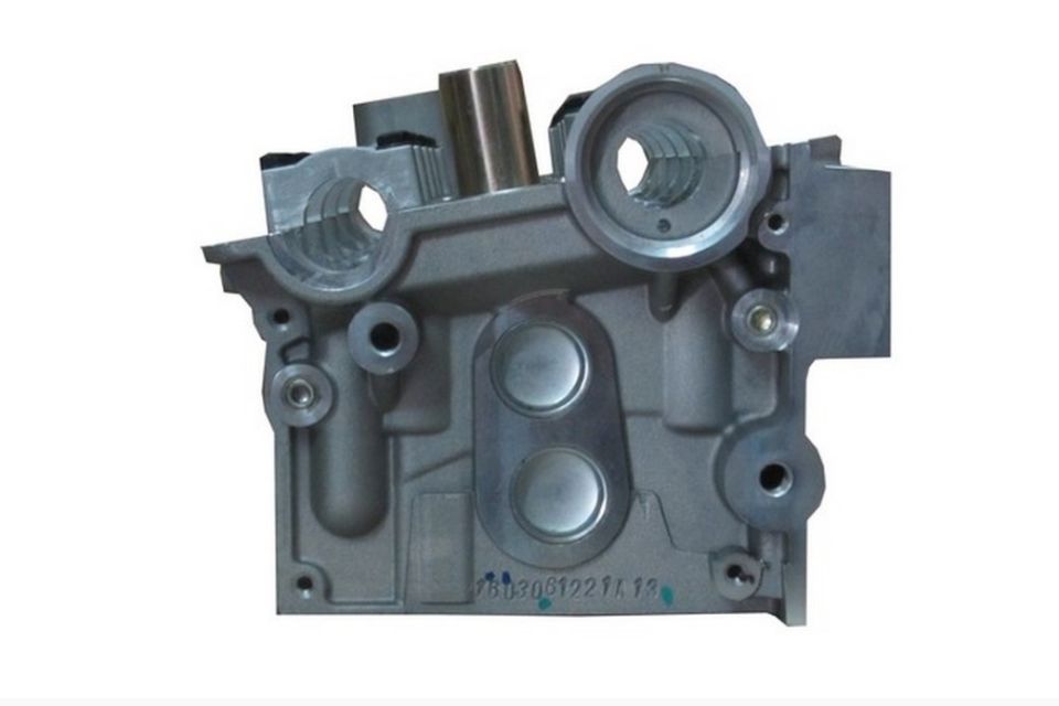 Accent - Getz 1,5 1,6 2000-2006 / Accent Era - Getz 1,4 2006-2011 / Elantra 1.6 2000-2006 G4EE / G4ED / G4EC Silindir Kapak Benzinli 16 Subap