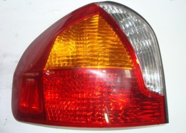 HYUNDAI SANTAFE STOP LAMBASI SAĞ 01-04 BENZIN-DIZEL