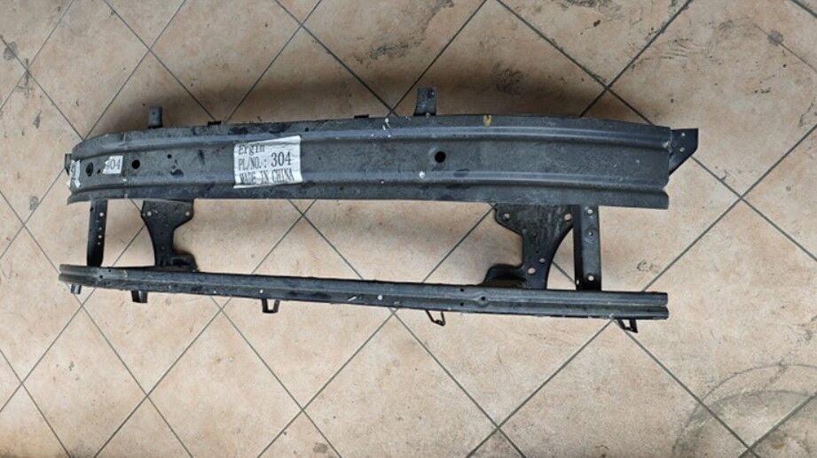 MG MG4 Ön Tampon Demiri