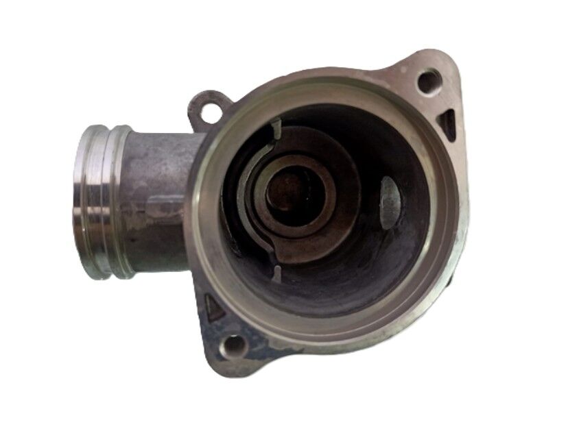 Geely Emgrand Termostat Yuvası Euro4