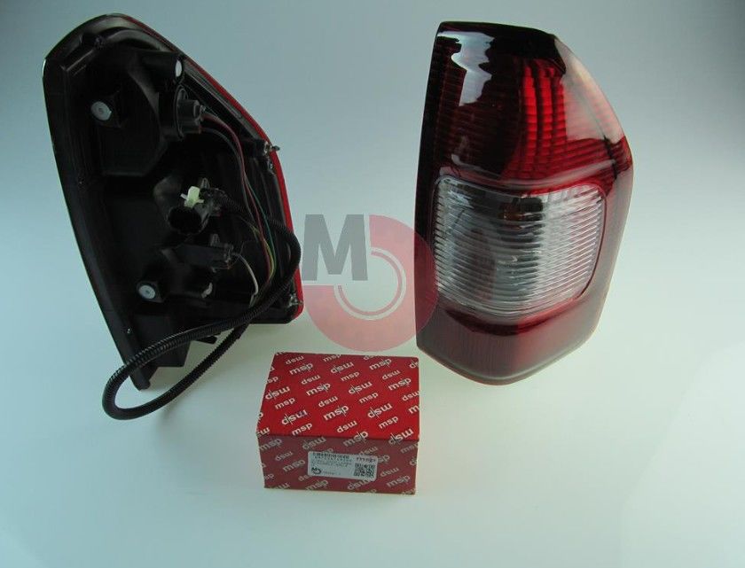 D-MAX Stop Lambası Komple (EM) RH