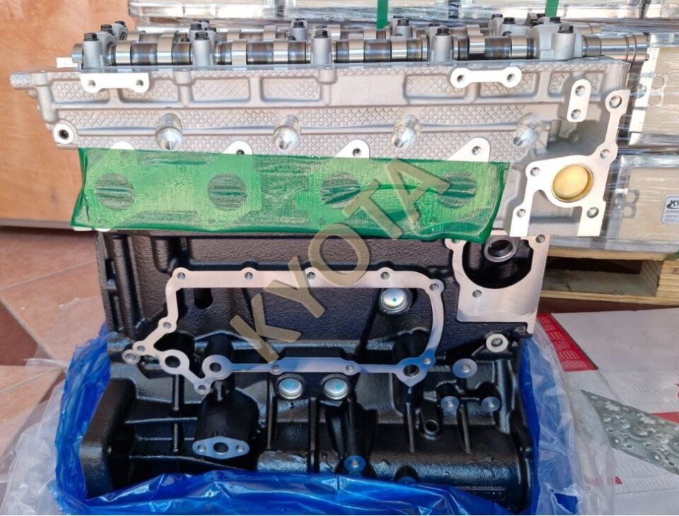 STAREX CRDI D4CB 140HP 04-/ H100 KAMYONET CRDI 04-11/SORENTO D4CB 02-08 / BONGO D4CB 08-12 Motor Komple KYOTA