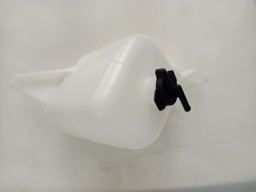 Geely Emgrand Radyatör Yedek Su Bidonu