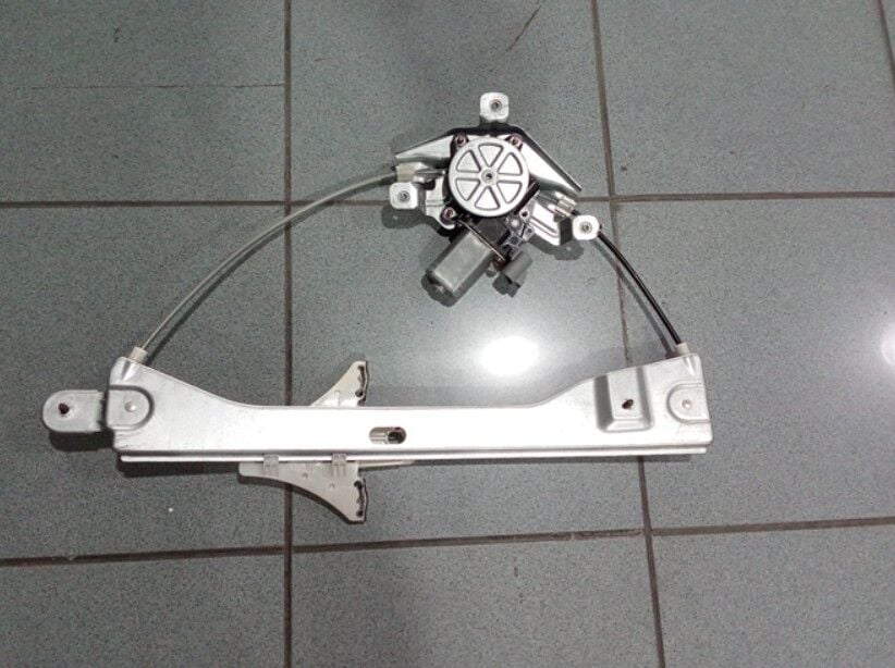 Geely Emgrand Arka Cam Krikosu Sağ Elekt. Sedan (Motorlu)