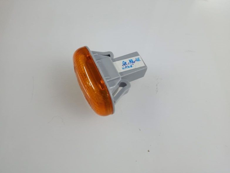 DFM Ön Çamurluk Sinyali Sol 1,1 1,3