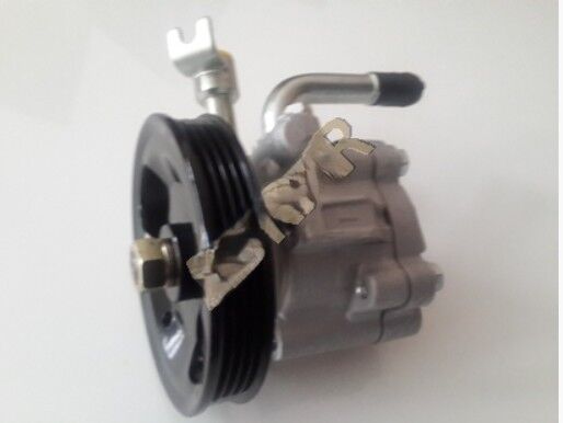 Nissan Navara 2.5 YD25 05-15 Direksiyon Pompası Kyota