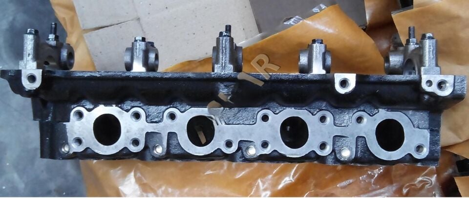 Toyota Hilux 2.4DİZEL 2L 84-89 Silindir Kapağı Kyota