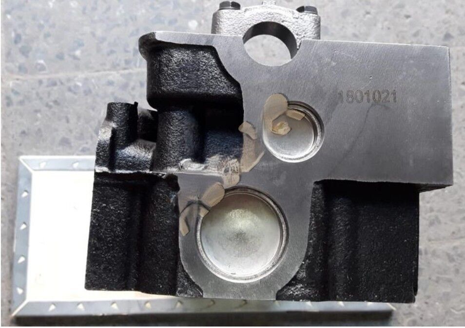 Toyota Hilux 2.8 Dizel 3L 87- / Hiace 2.8 Dizel 3L Silindir Kapağı Kyota