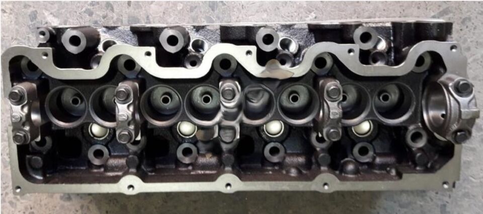 Toyota Hilux 2.8 Dizel 3L 87- / Hiace 2.8 Dizel 3L Silindir Kapağı Kyota