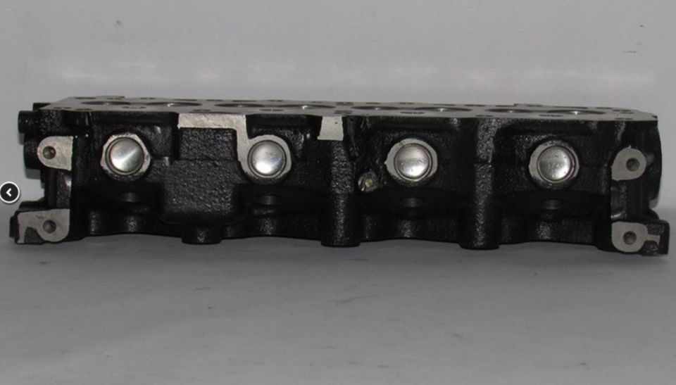 Nissan Vanette / Serena / Cargo / LD23 2,3 1994-1998 Silindir Kapak