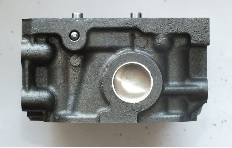 Nissan Vanette LD23 Silindir Kapak