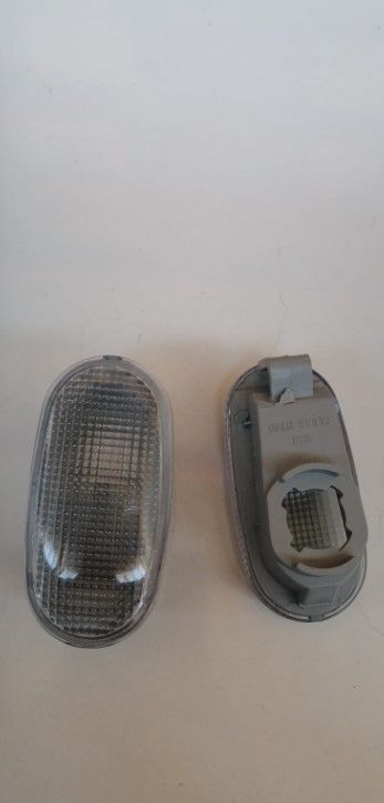 L200 07-14 LH/RH (BEYAZ) SİNYAL ÇAMURLUK