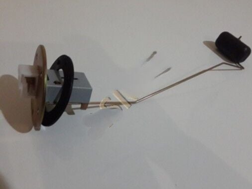 Toyota Hilux 98-06 Depo Şamandırası Chenden