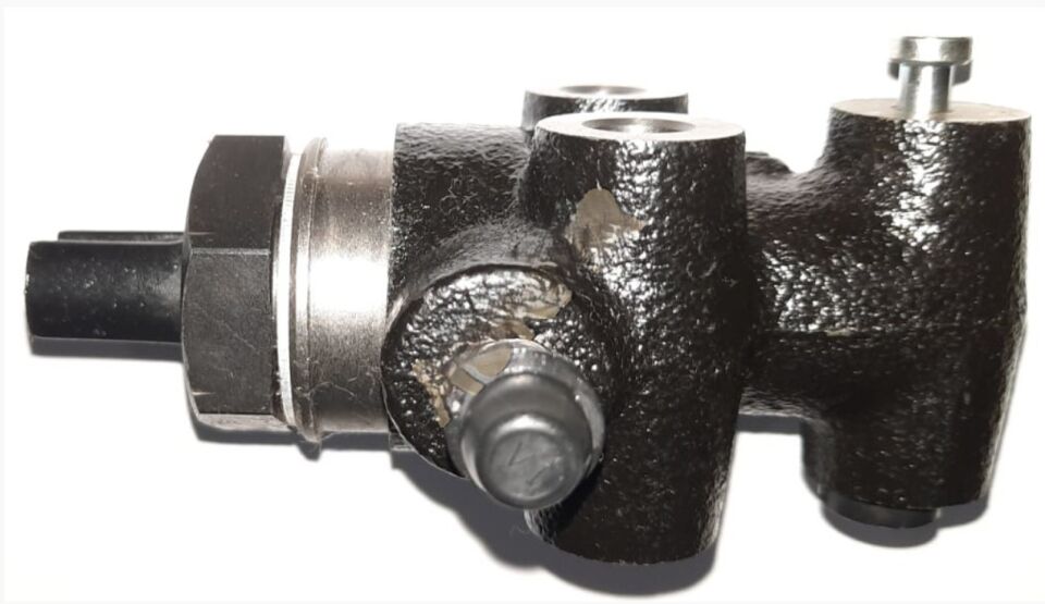 Toyota Hilux Vigo 4x4 KUN25 06- Fren Limitörü YSK