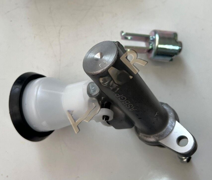 Toyota Hilux LN 85 86-01 Debriyaj Üst Merkez BGF TW