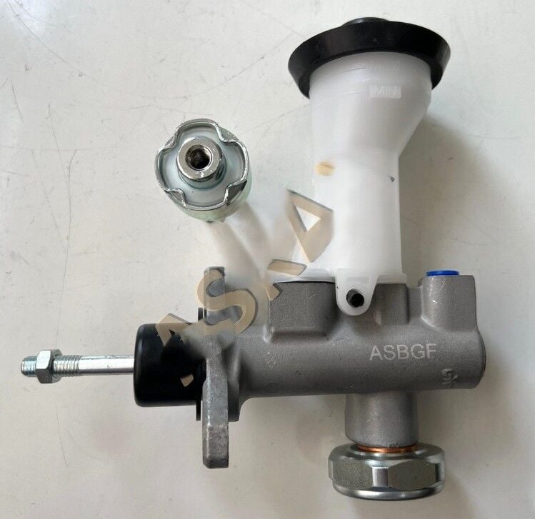 Toyota Hilux LN 145 01- Debriyaj Üst Merkez BGF TW