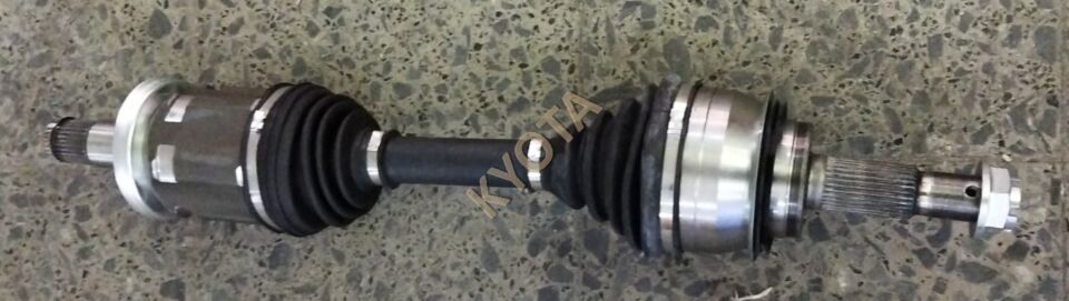 Toyota Hilux Revo 15- Aks Komple R/L Kyota