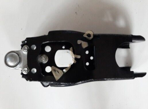 Toyota Hilux LN85 85-05 Salıncak Alt Sol Rotilli Kyota