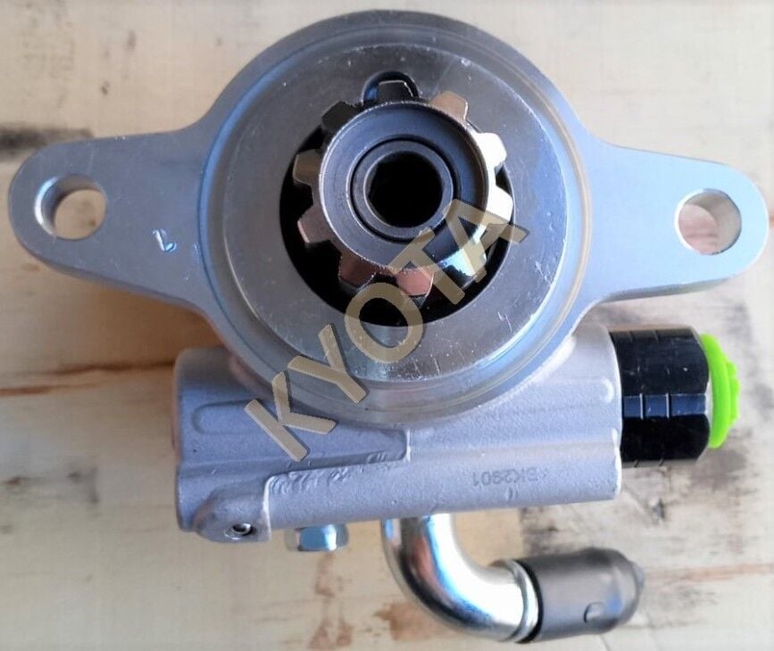 Toyota Hilux Vigo 4x2 - 4x4 06- Direksiyon Pompası