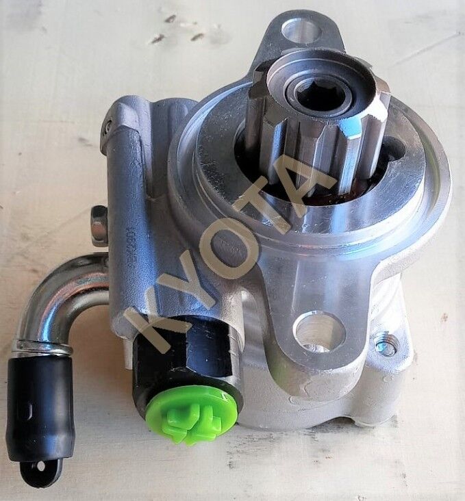 Toyota Hilux Vigo 4x2 - 4x4 06- Direksiyon Pompası