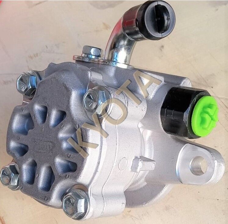 Toyota Hilux Vigo 4x2 - 4x4 06- Direksiyon Pompası