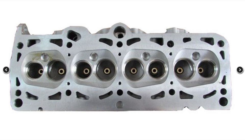 Volkswagen Bora 1,6 Silindir Kapak