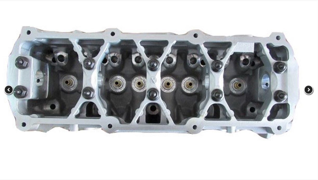 Volkswagen Bora 1,6 Silindir Kapak