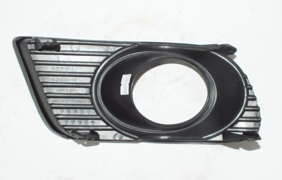Mazda BT50 09-11 Sis Lamba Kapağı Sis Delikli Sağ