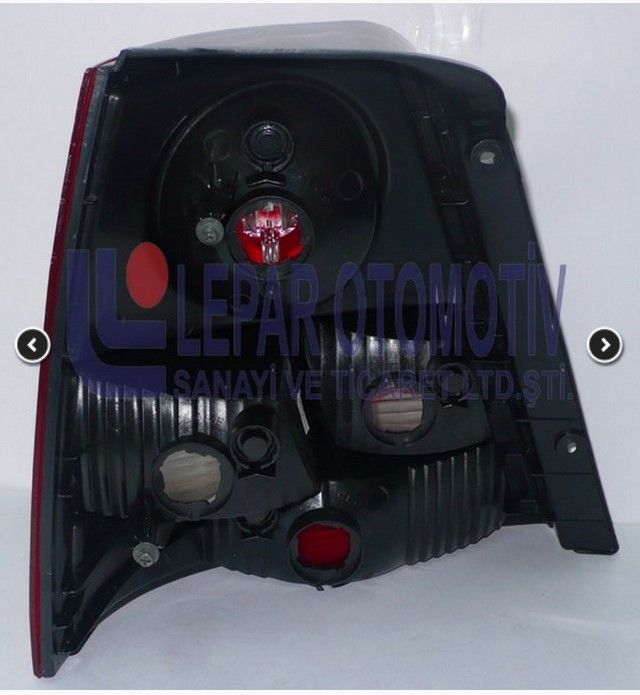 Kia Sorento 05 Stop Lambası Sağ (Soketli)